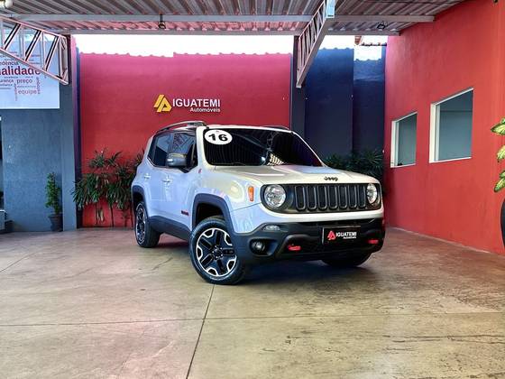 JEEP RENEGADE 2.0 16V TURBO DIESEL TRAILHAWK 4P 4X4 AUTOMÁTICO